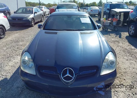 2006 Mercedes-Benz Slk 350 from USA, damaged, VIN WDBWK56F06F112525